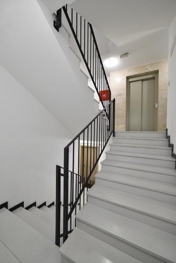 First Class Apartment, Free Parking Zagreb Ngoại thất bức ảnh
