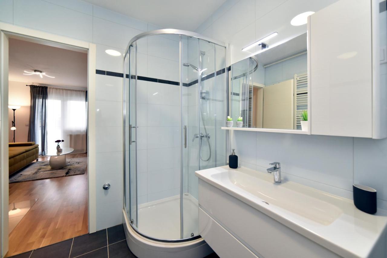 First Class Apartment, Free Parking Zagreb Ngoại thất bức ảnh